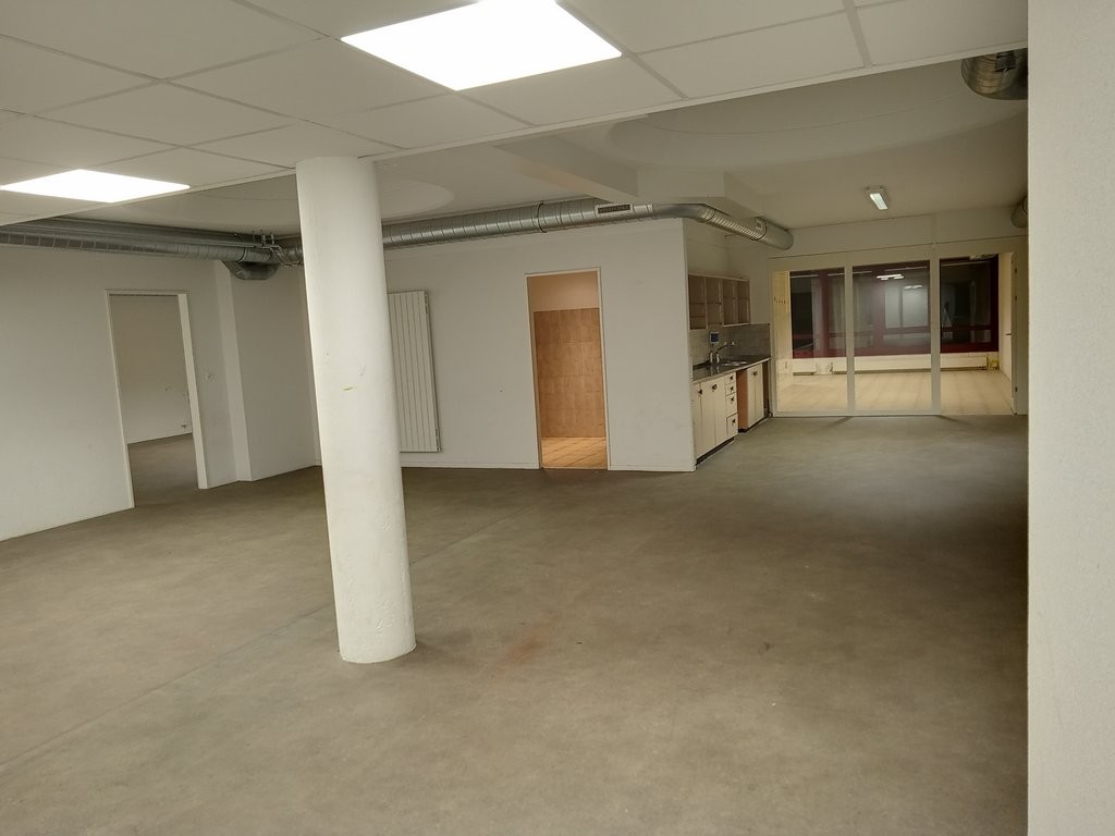 245m² Büro, Foto 6 von 10