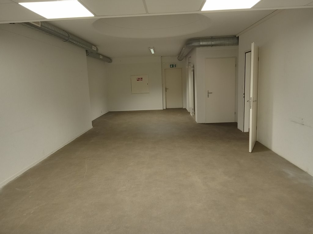 245m² Büro, Foto 3 von 10