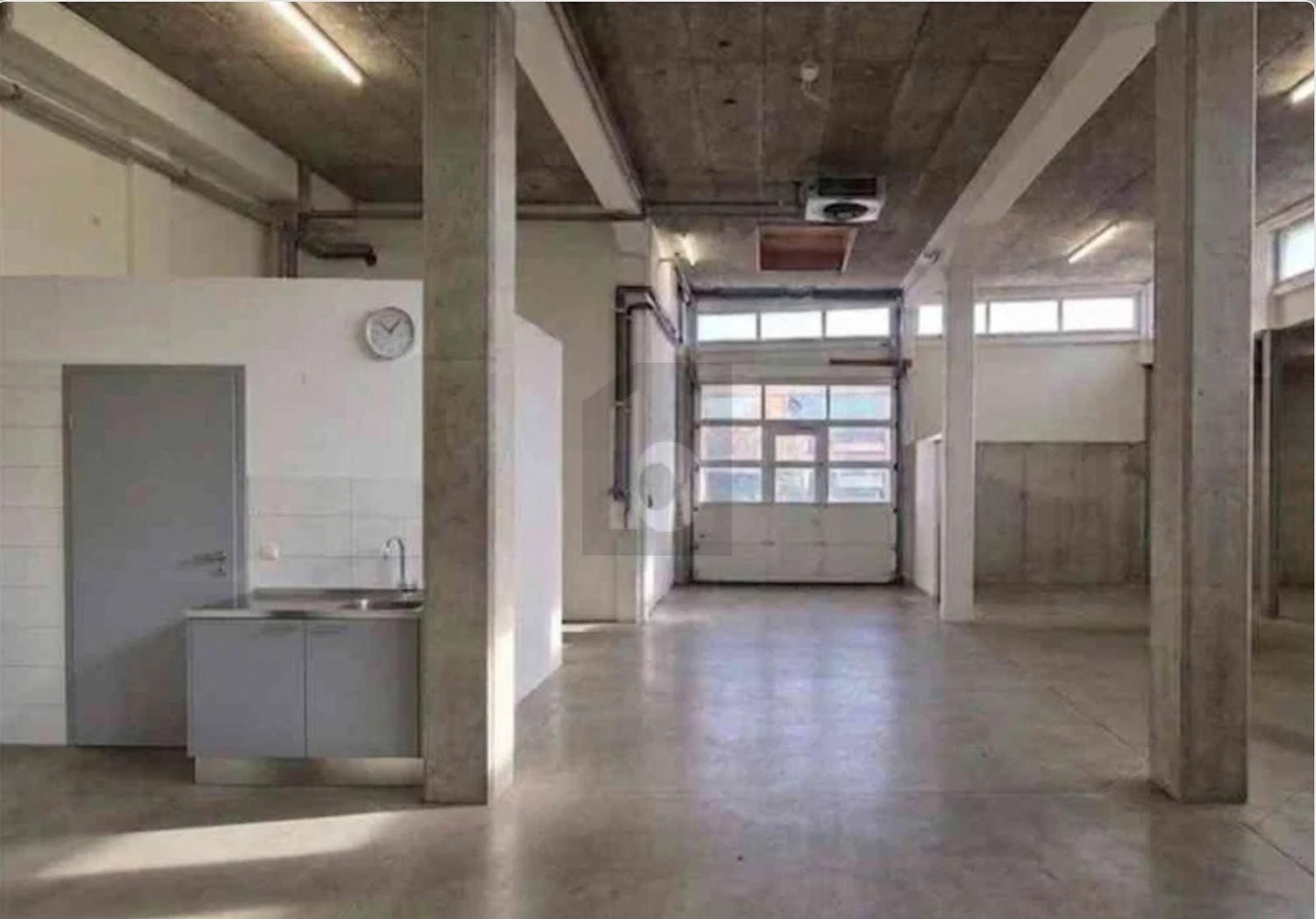 145m² Lagerraum, Foto 3 von 4