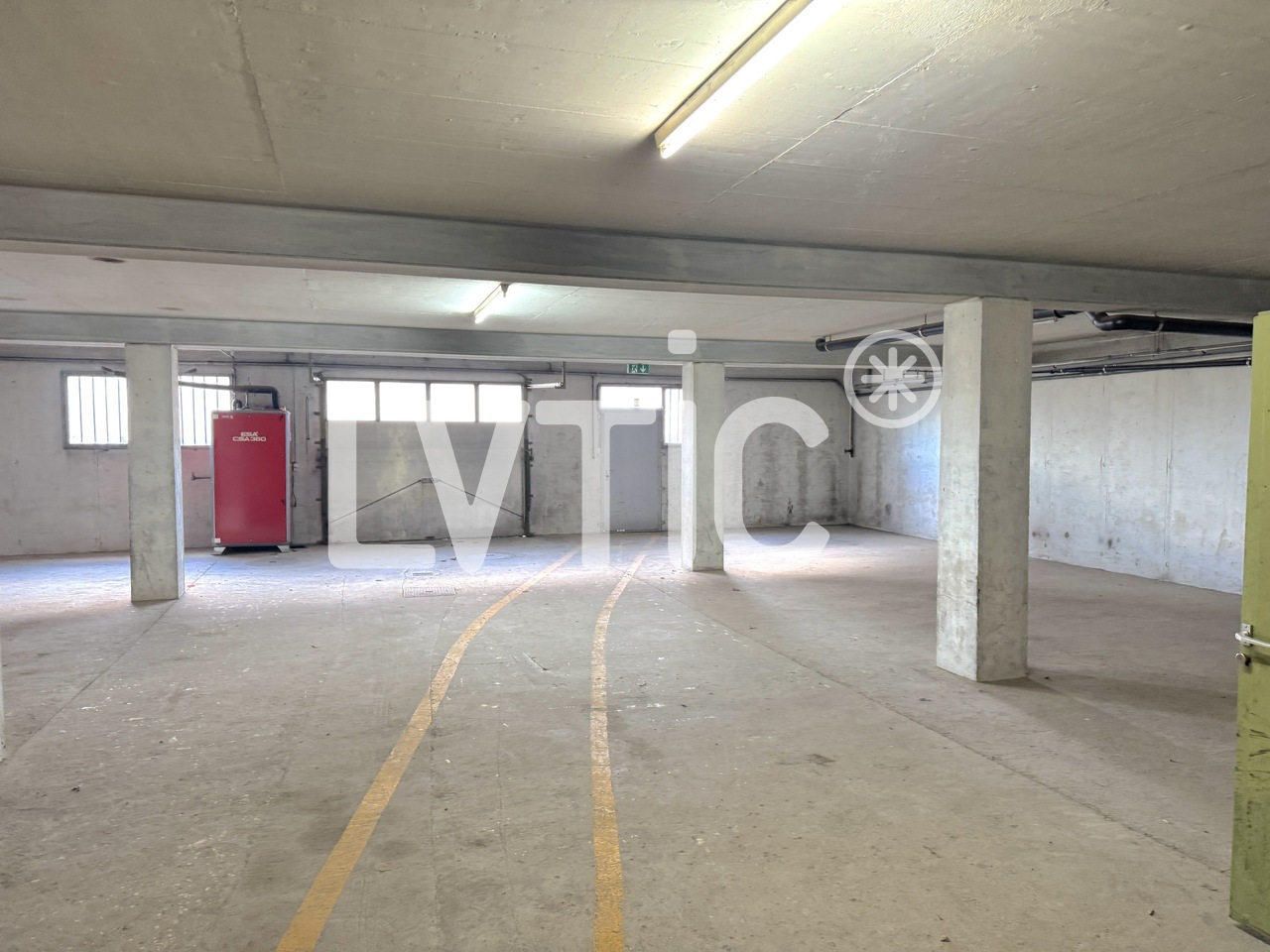 725m² Industrieobjekt