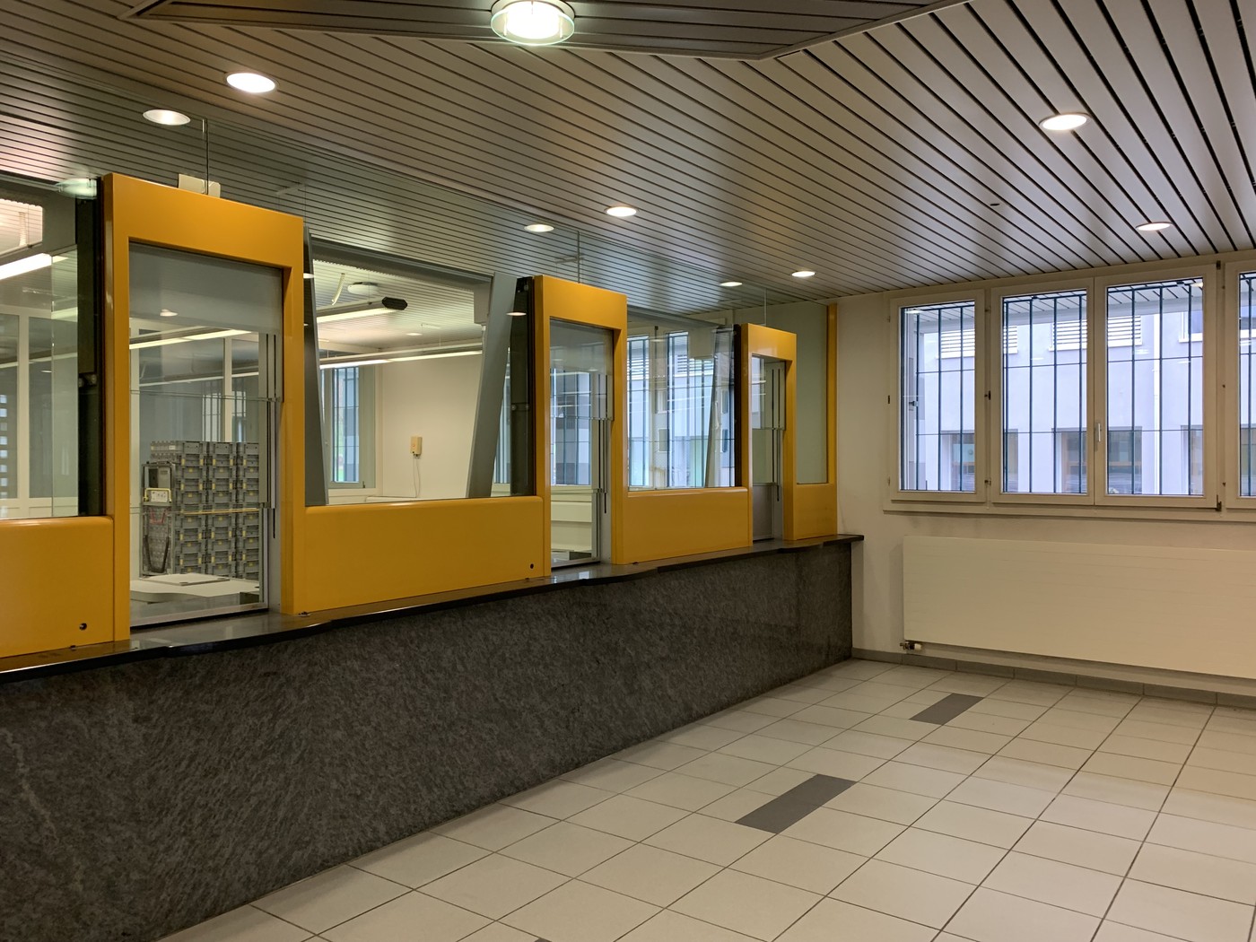 120m² commercial, Foto 1 von 7