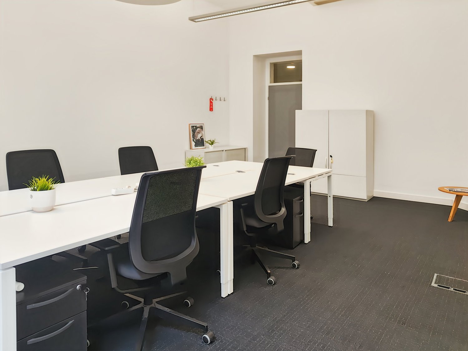 150m² office, photo 6 of 8