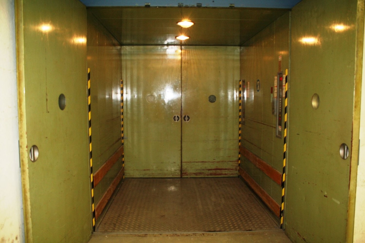 210m² commercial, Foto 2 von 7