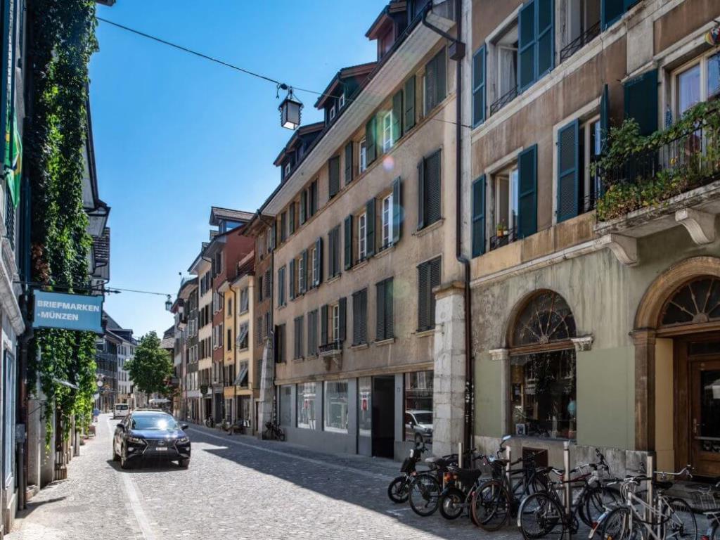 negozio di 46m², foto 1 di 3