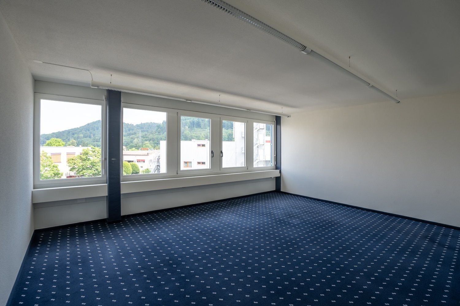 Bureau de 23m², photo 2 sur 5