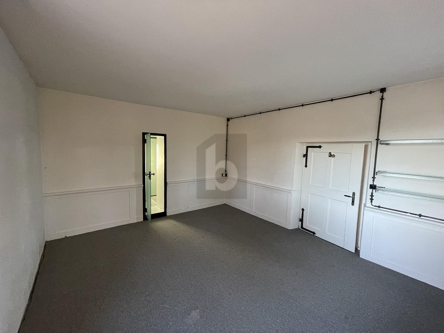 50m² office