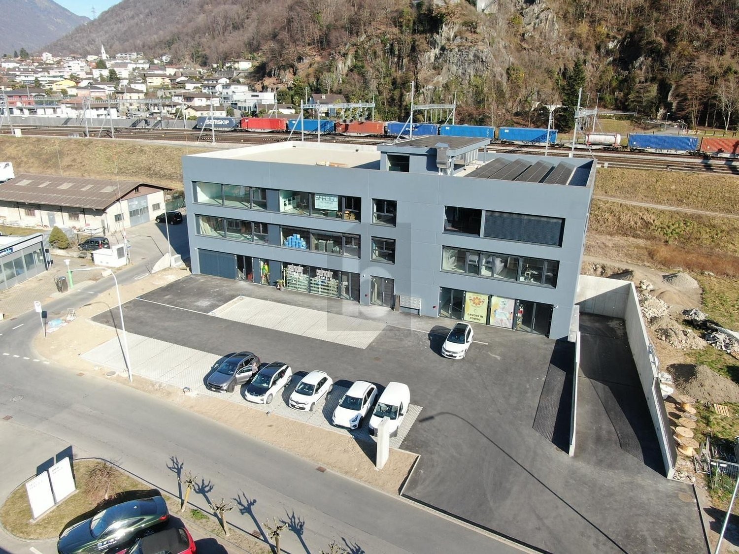 120m² Büro, Foto 1 von 4