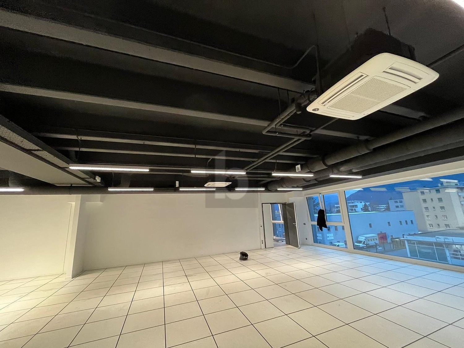 120m² Büro, Foto 3 von 4