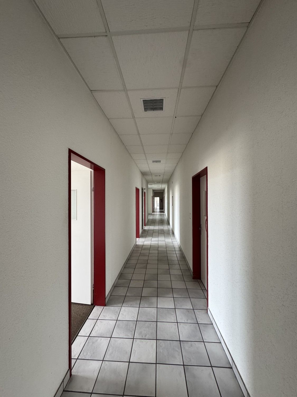 703m² office, Foto 9 von 10