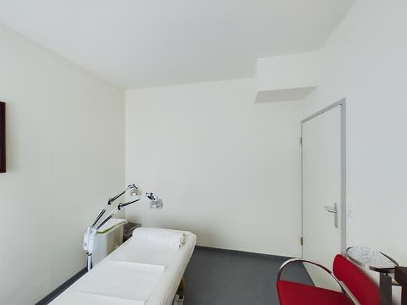 98m² office