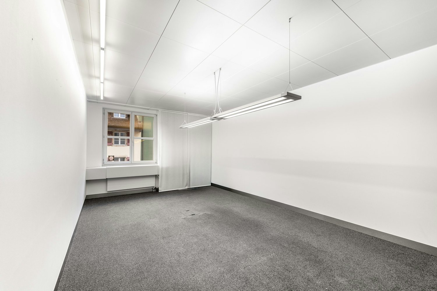 264m² office