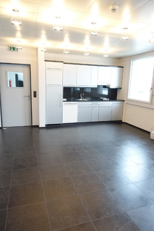 316m² office