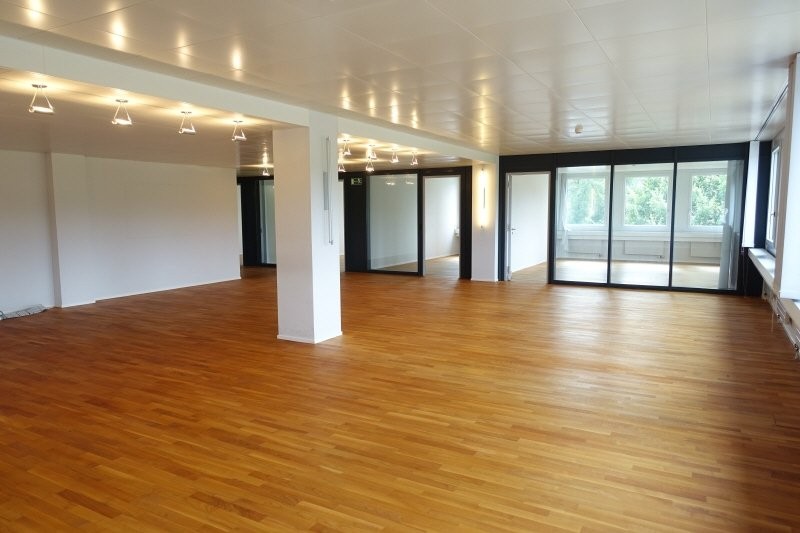 316m² office