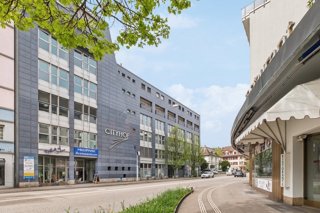 112m² office