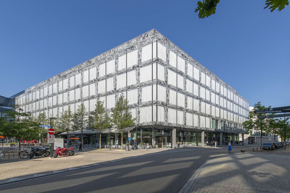 1400m² office