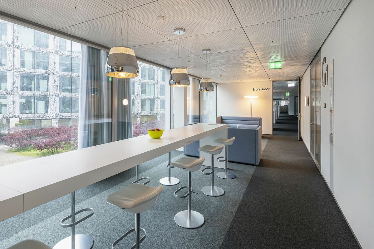 1400m² office