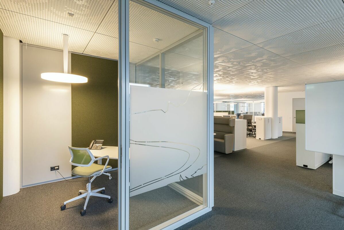 1400m² office