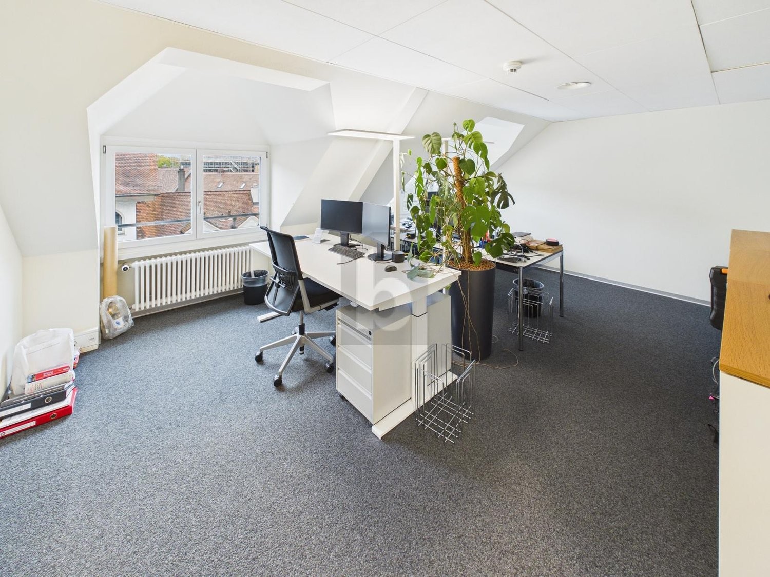 1000m² de bureaux, photo 3 sur 4