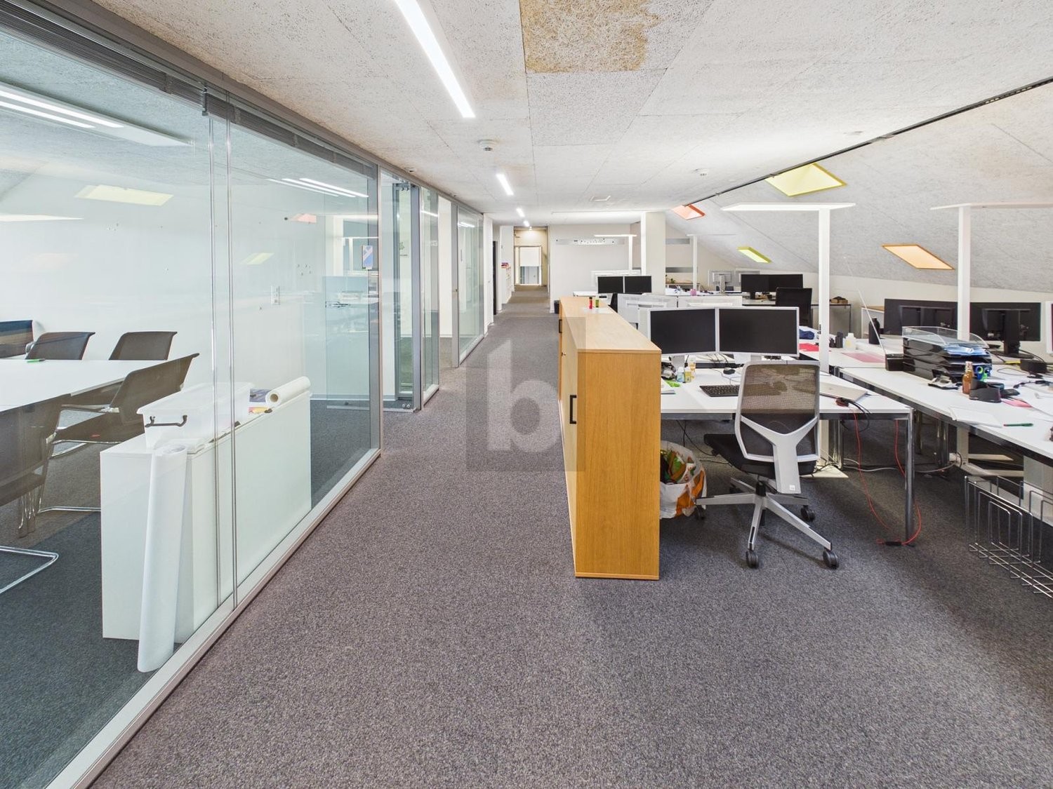 1000m² de bureaux, photo 4 sur 4