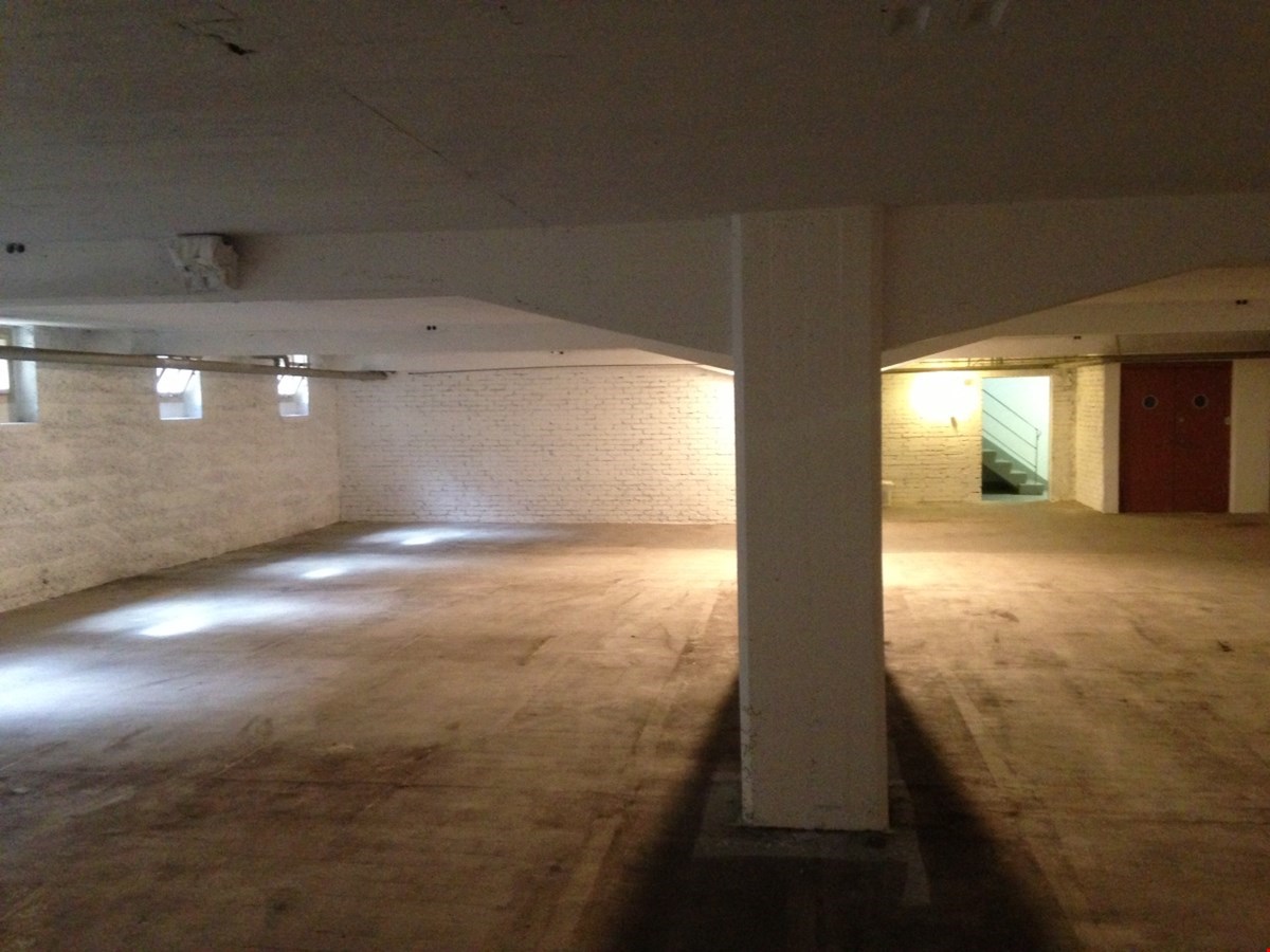 310m² storage room, photo 5 of 5