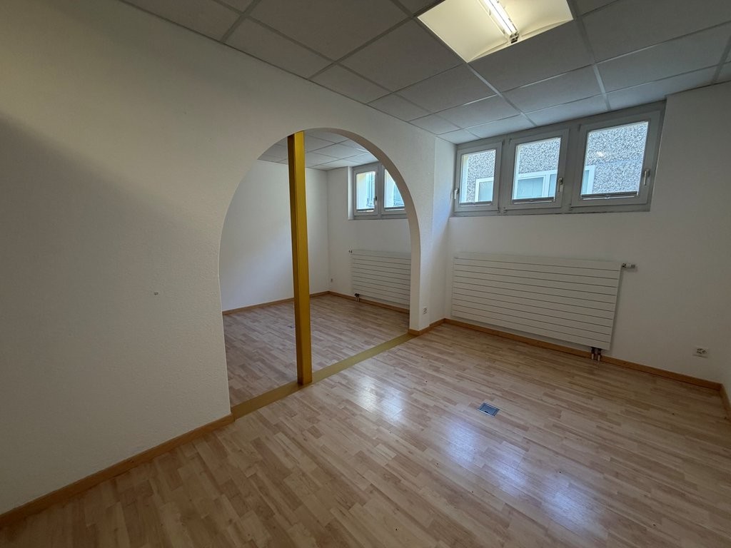 160m² commercial, photo 4 of 9