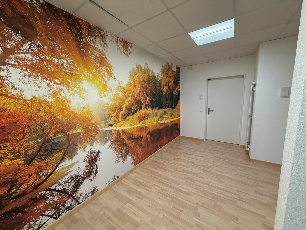 160m² commercial, photo 1 of 9