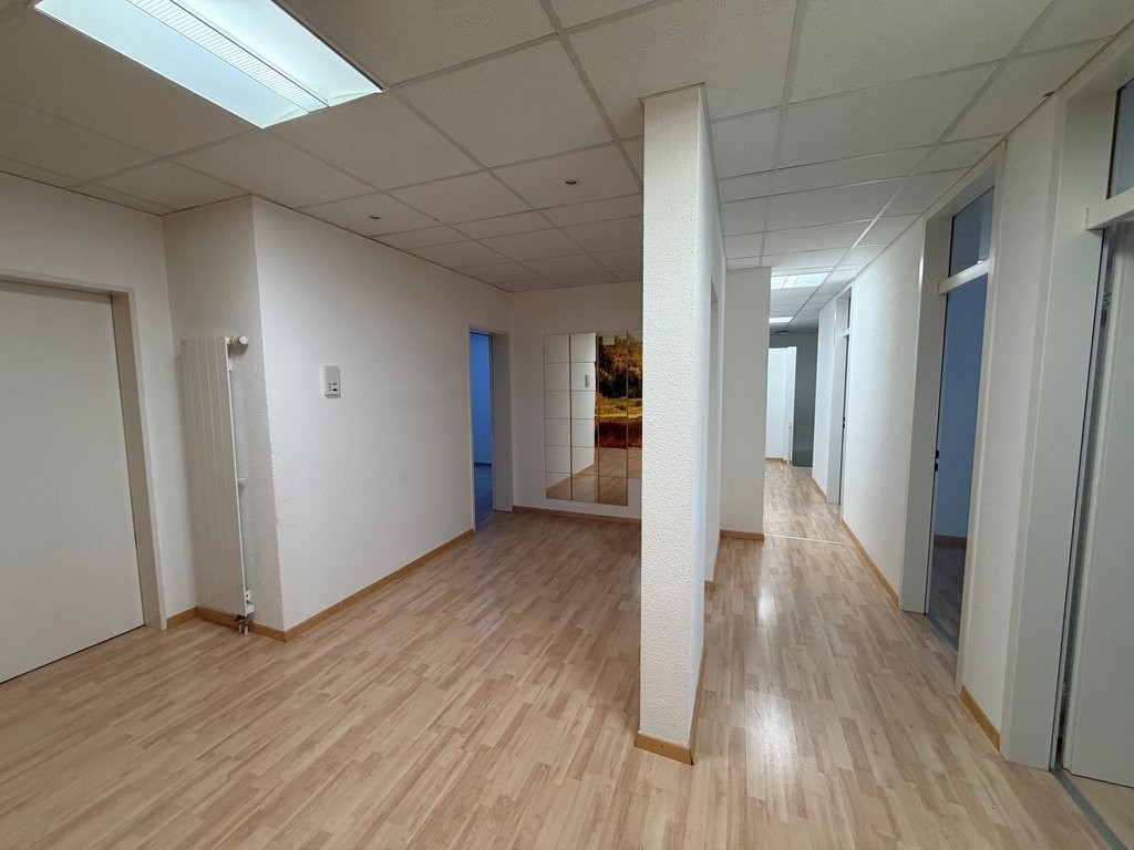 160m² commercial, photo 3 of 9