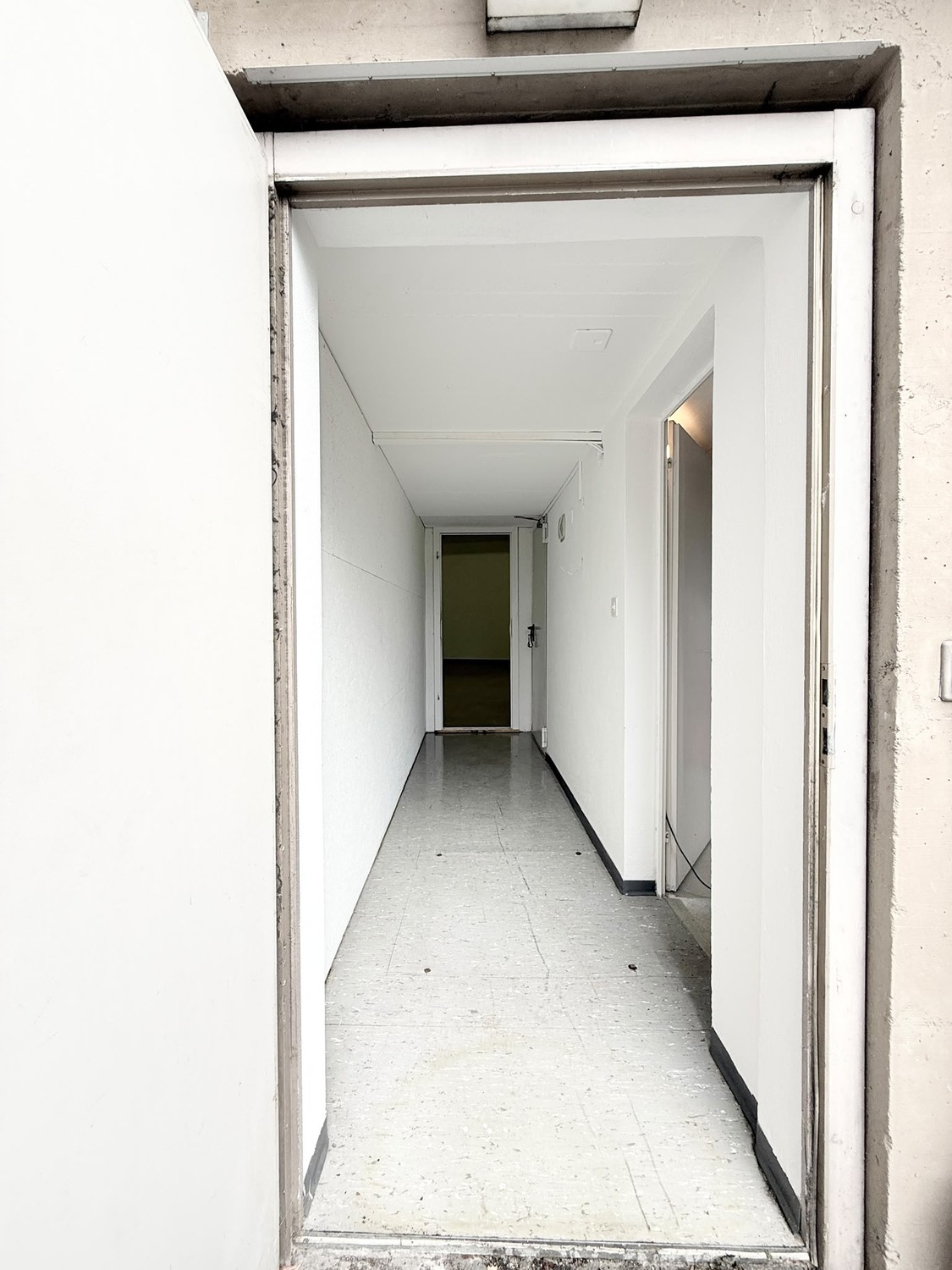92m² commercial, Foto 4 von 6