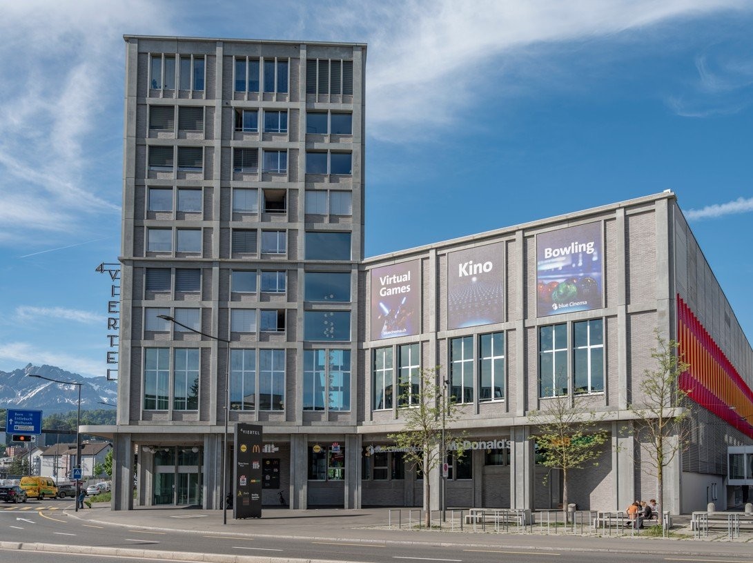 Restaurant de 230m², photo 1 sur 2